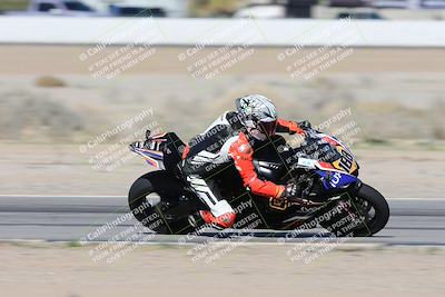 media/Jan-15-2026-Racers Edge (Thu) [[dfebeb70ab]]/2-A Group/Session 3 (Turn 15 Inside Pans)/